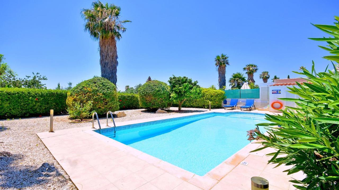 Ambrosia Villa *
