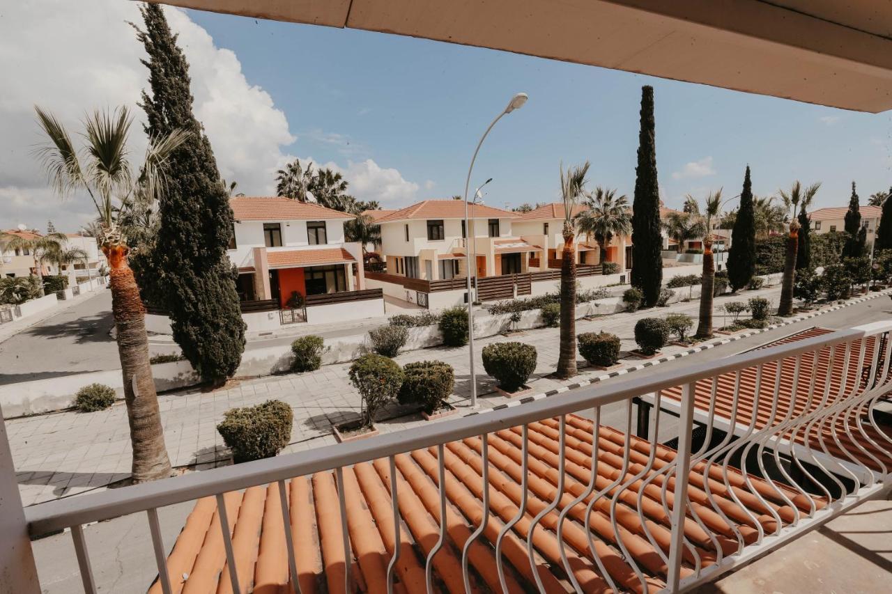 Pirgos House