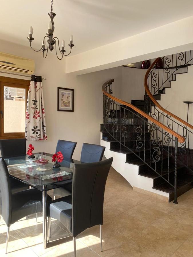 Villa Episkopi Villa, Luxury 4 Bedroom With Pool - Limasol