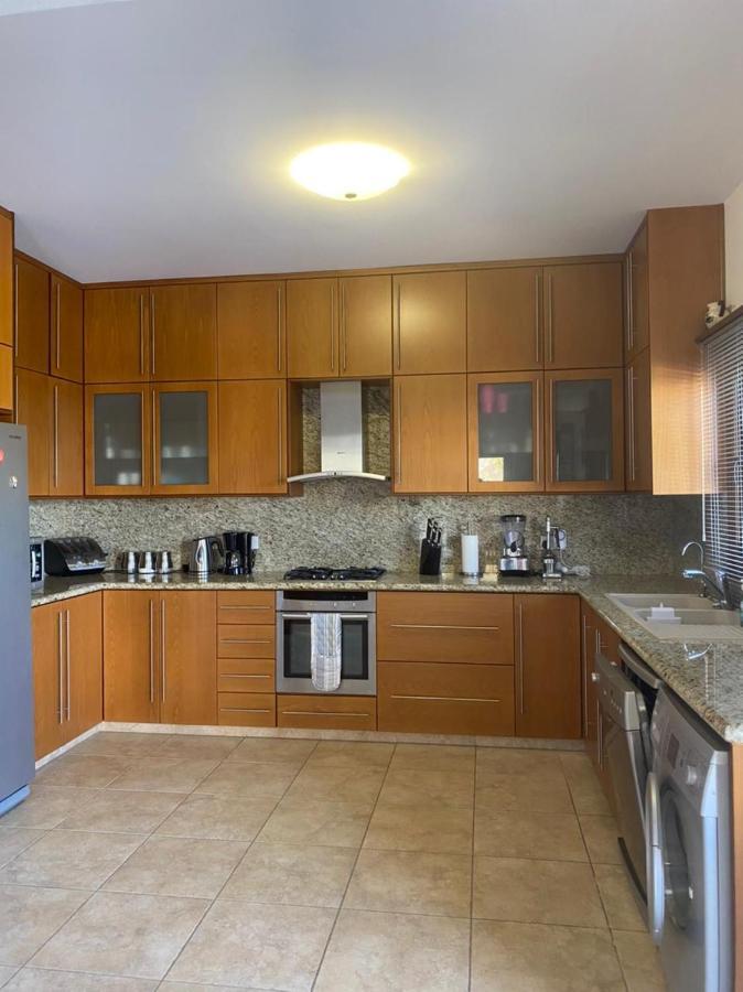 Episkopi Villa, Luxury 4 Bedroom With Pool - Pousada *