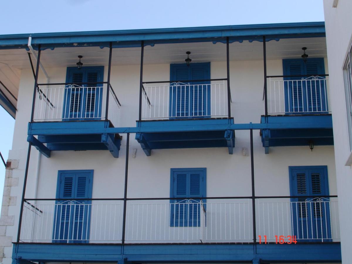 Elyssia Hotel 2*
