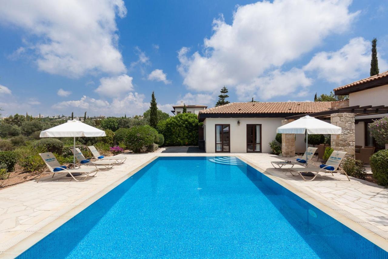 Aphrodite Hills 4*