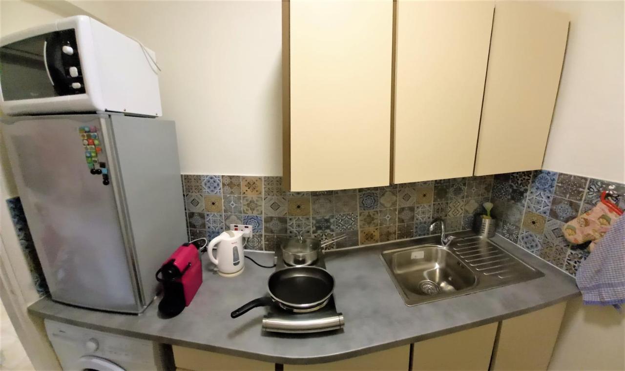 Artemis Boutique 2 Apartment *