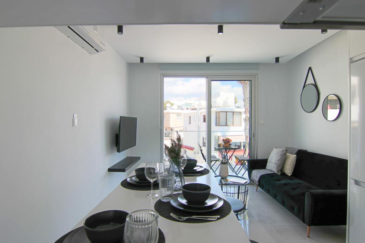 Phaedrus Living Seaside Luxury Flat Athina 108 Apartamento