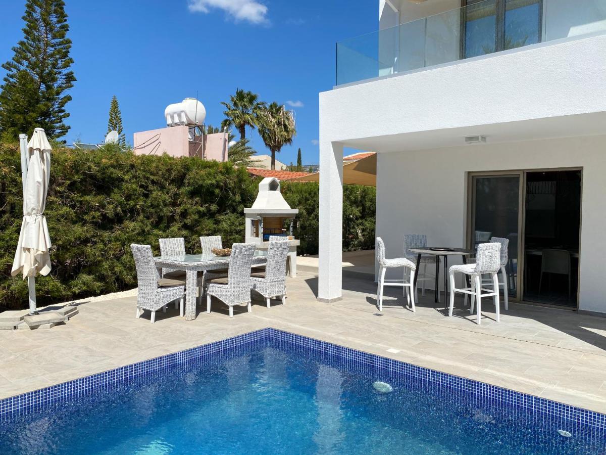 Luxury Roma Near The * Coral Bay