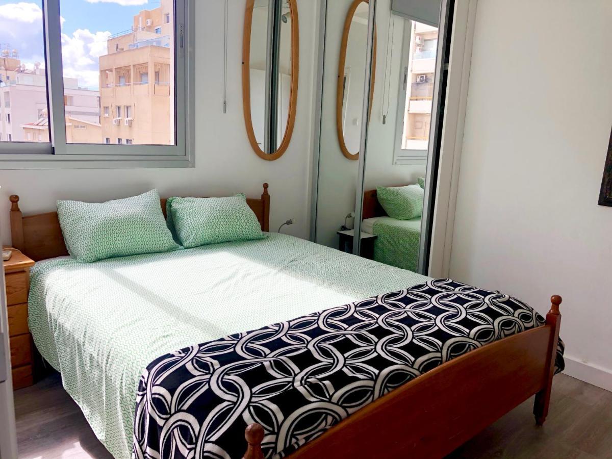 Cende Court 2 Bedroom Apartment - Sea Views *