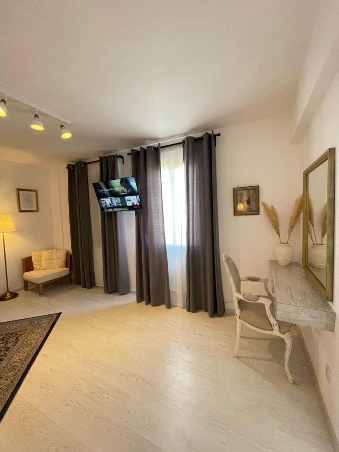 Apartment Kings Square Polis
