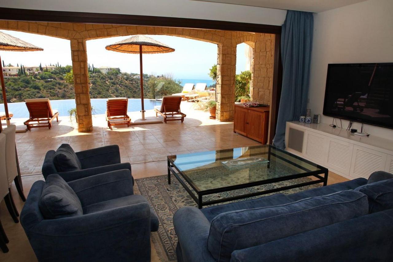 Villa Aphrodite Hills Mythos Collection 0090 Private Pool 5 Bedrooms