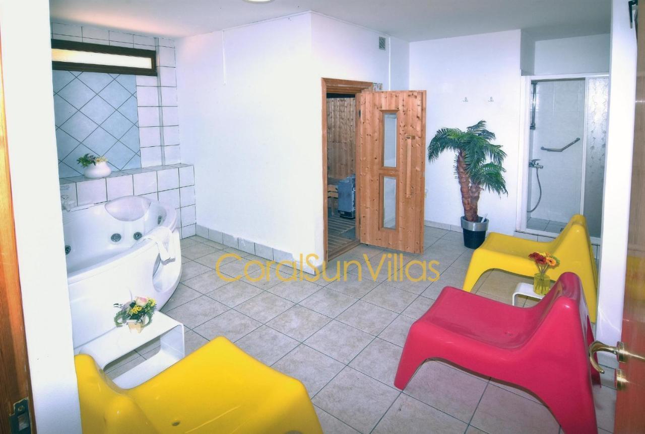 Large Pool & Garden, Sauna/jacuzzi,table Tennis, Peaceful Area, Near To The Sea Villa *