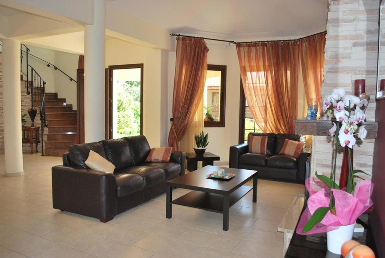 Villa Marlin Front Luxury - 4 Bedrooms Agia Marina (Northern Cyprus)