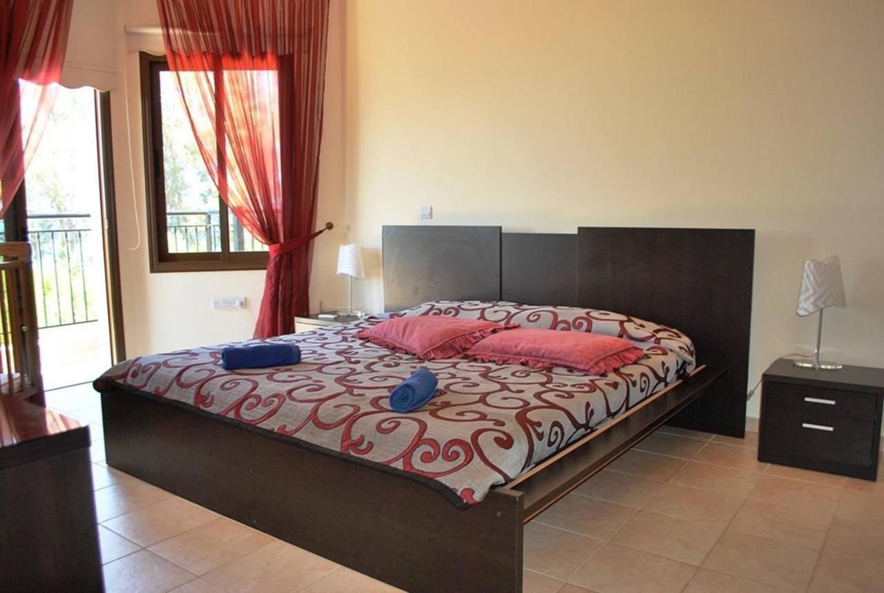 Villa Marlin Front Luxury - 4 Bedrooms Agia Marina (Northern Cyprus)