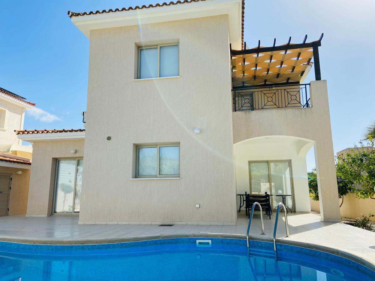 Luxury Phaedra Villa *