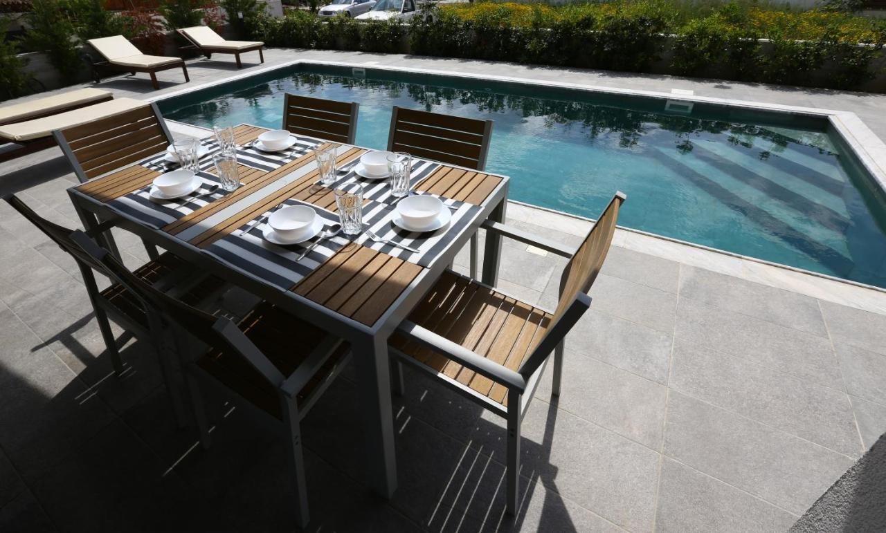 Yria Villa Coral Bay