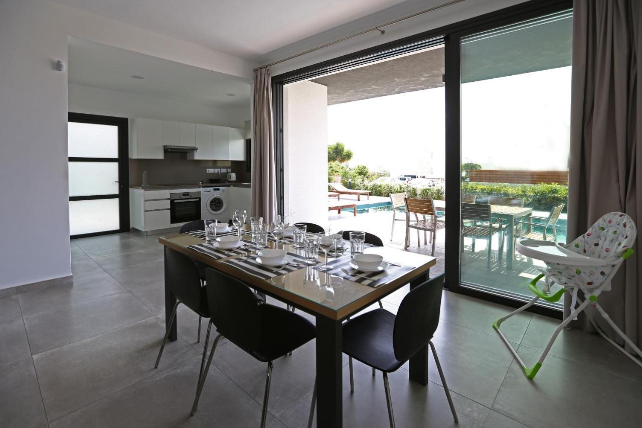 Yria Villa *