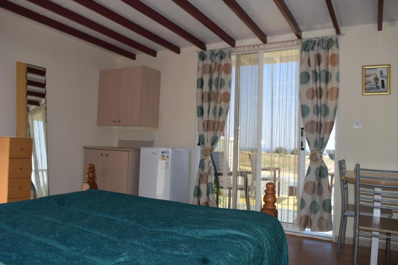 Vakantiehuis Mersinera Paradise Garden Stars House *