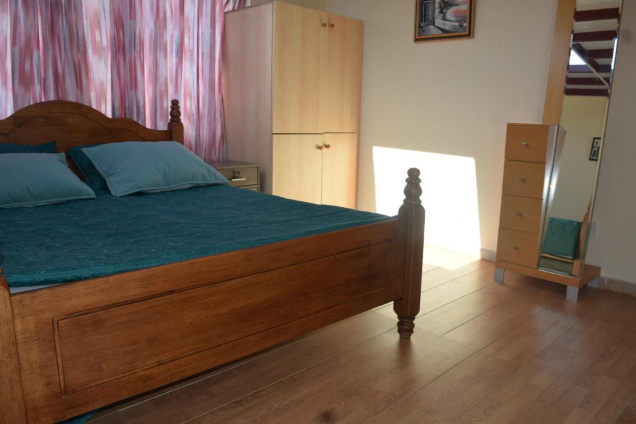Vakantiehuis Mersinera Paradise Garden Stars House Larnaca