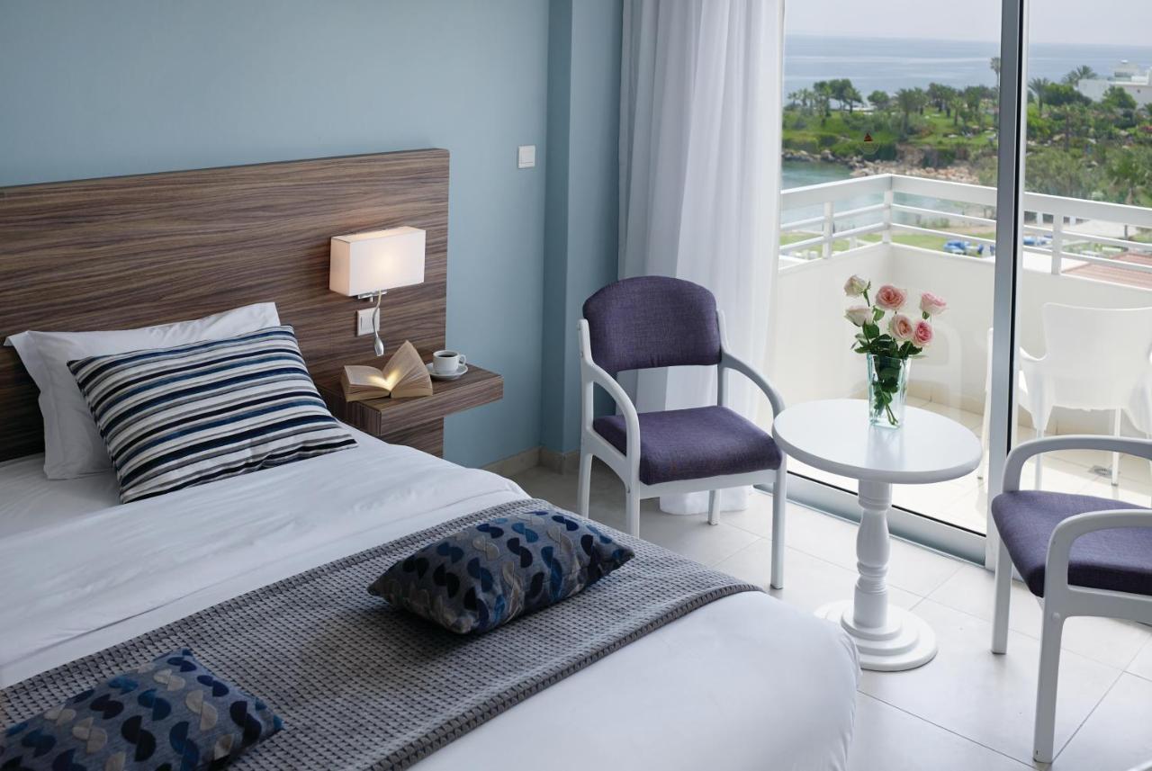 Atlantica Sea Breeze, Adults Only