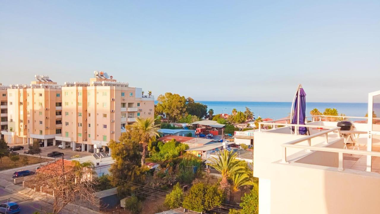 Luxury Private -sea View, Gym- 5 Min From Beach! - Private In Shared Lárnaca