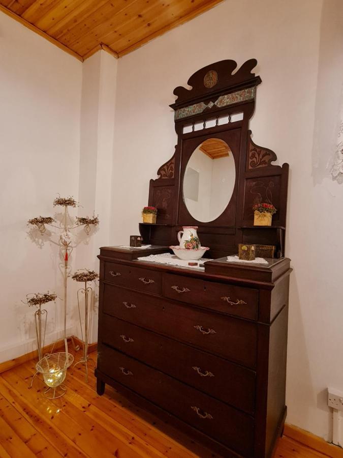 Kassandras Place In Village Holiday home