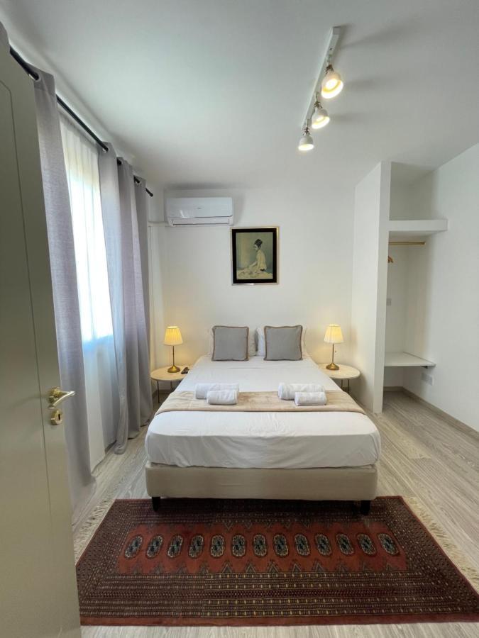 Kings Square Apartment *