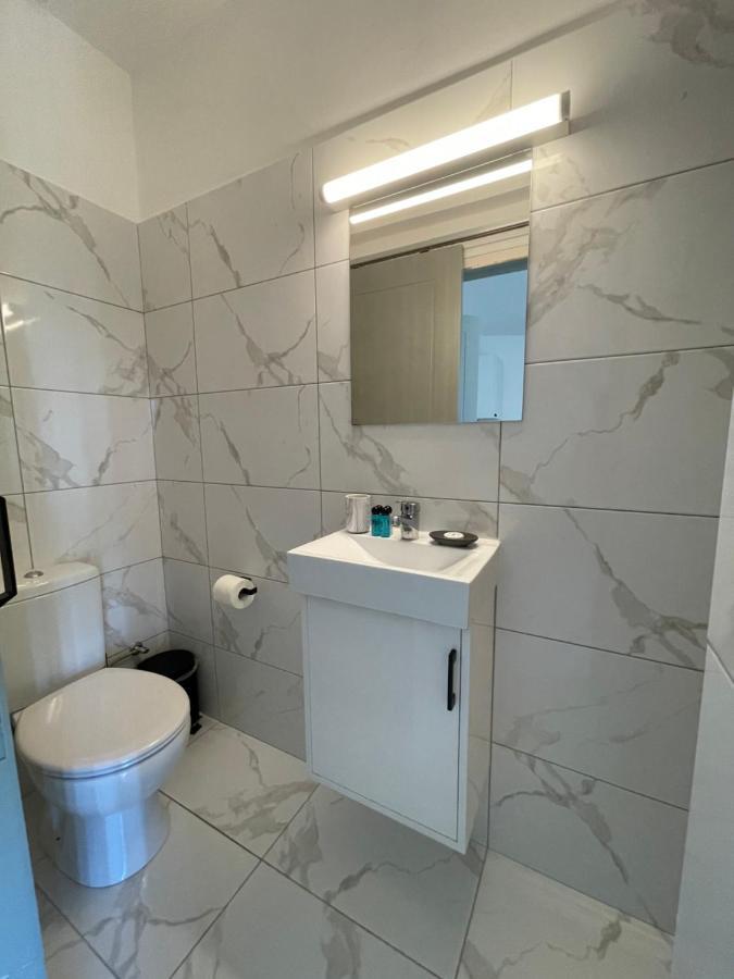 Kings Square Apartment