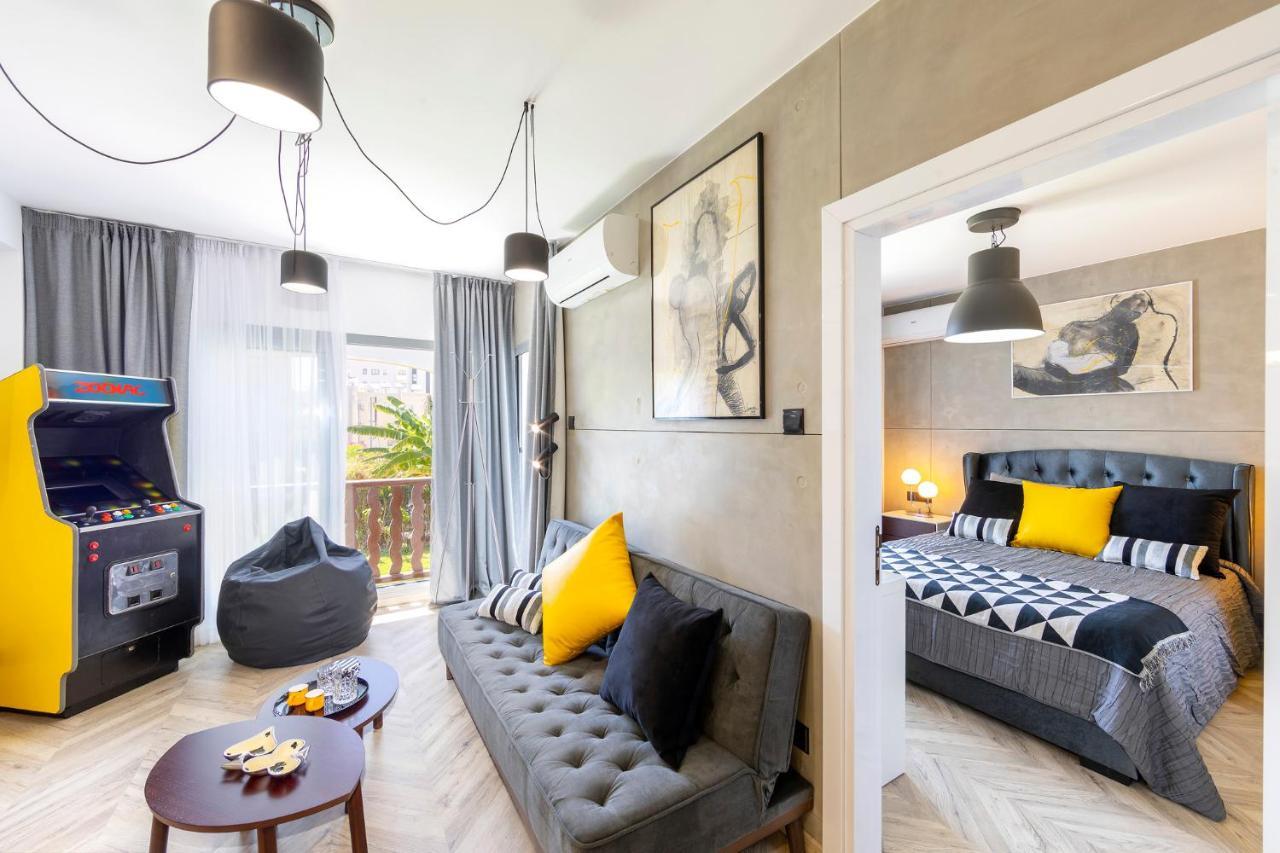 Castle Apartment *
