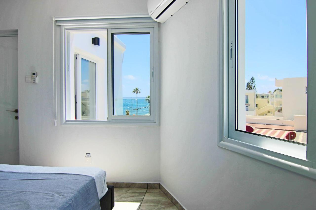 Phaedrus Living: Seaside Luxury Flat Lighthouse 74 Apartment