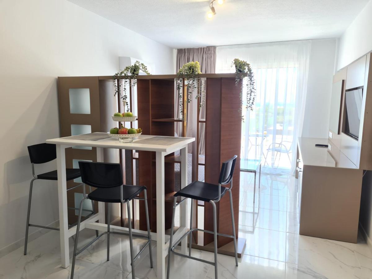 Apartment Fotoxenia Luxury Apts