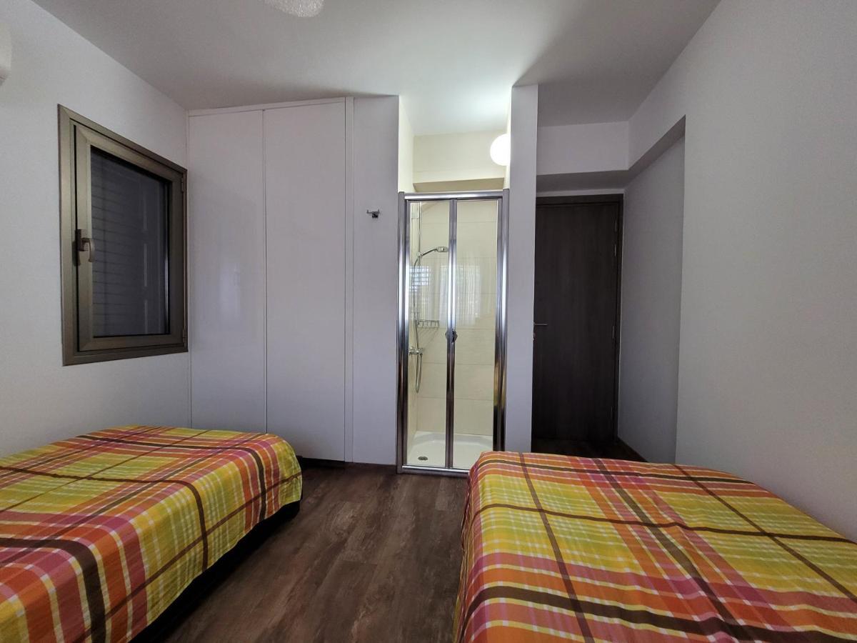 Poros 2 Villa *