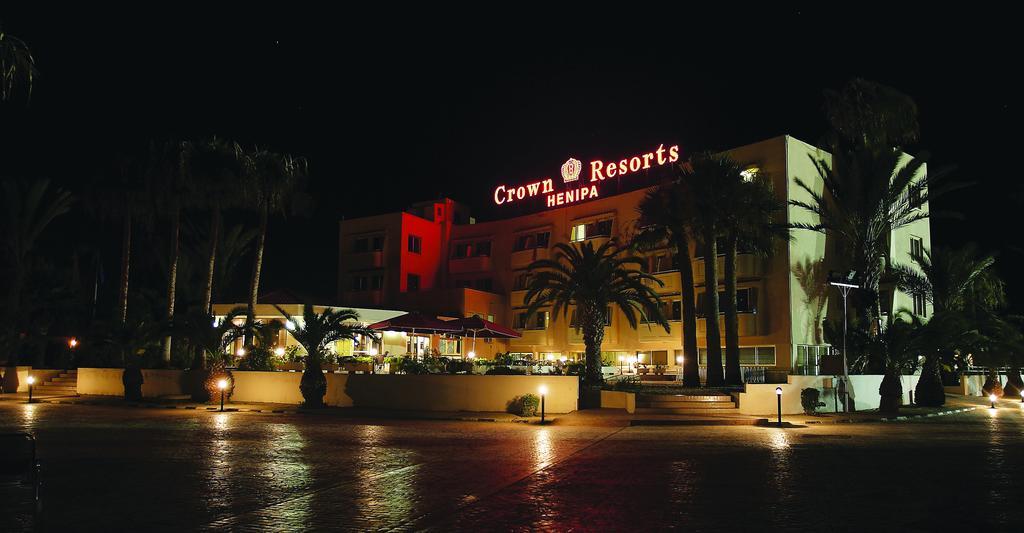 Crown Henipa Hotel