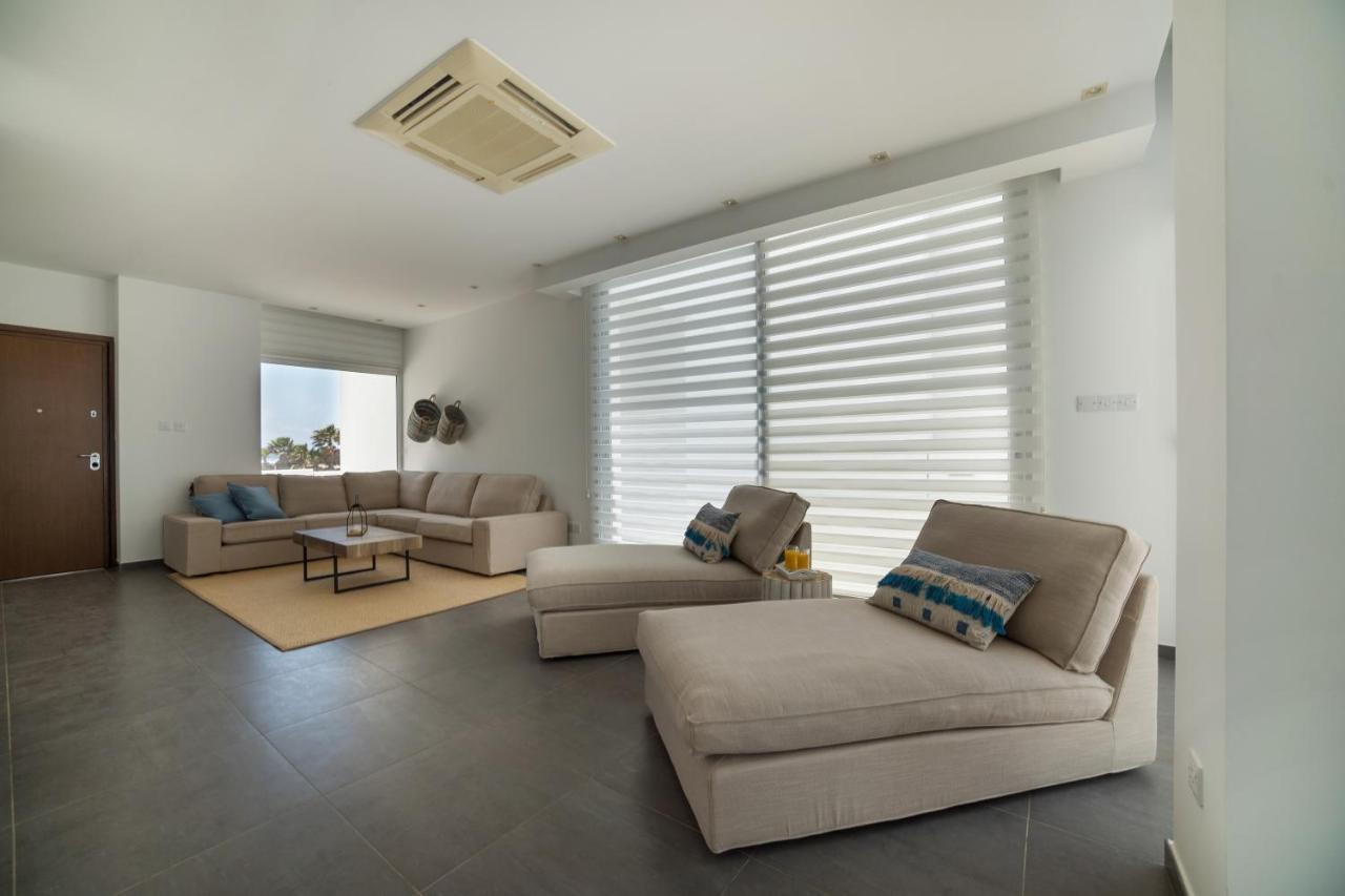 Villa Touch Blue Residences