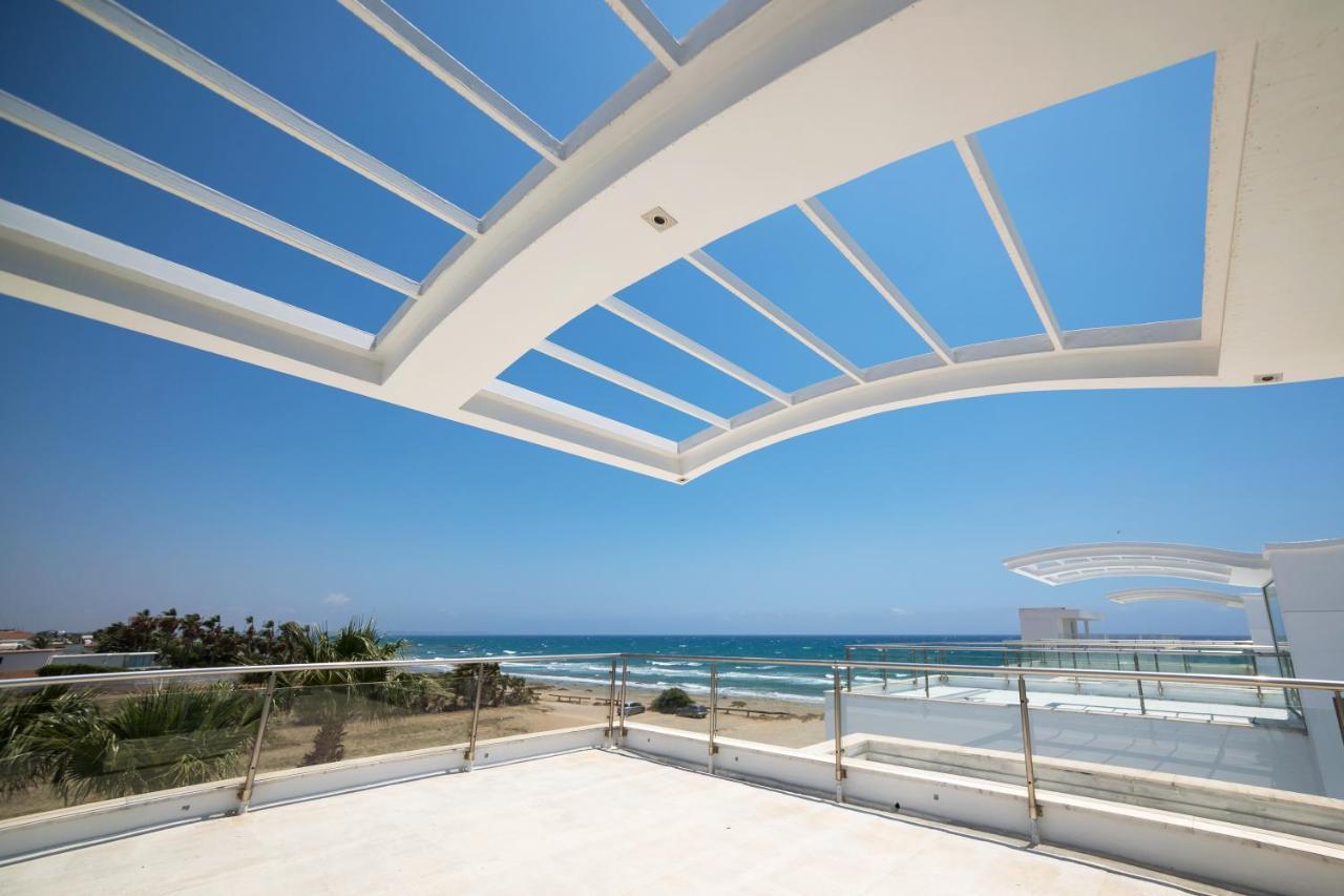 Villa Touch Blue Residences *
