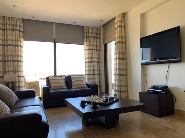 Beau Views Seven Apartamento Pegeia