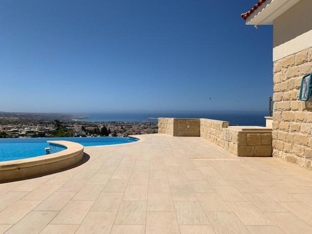 Beau Views Seven Apartamento Pegeia