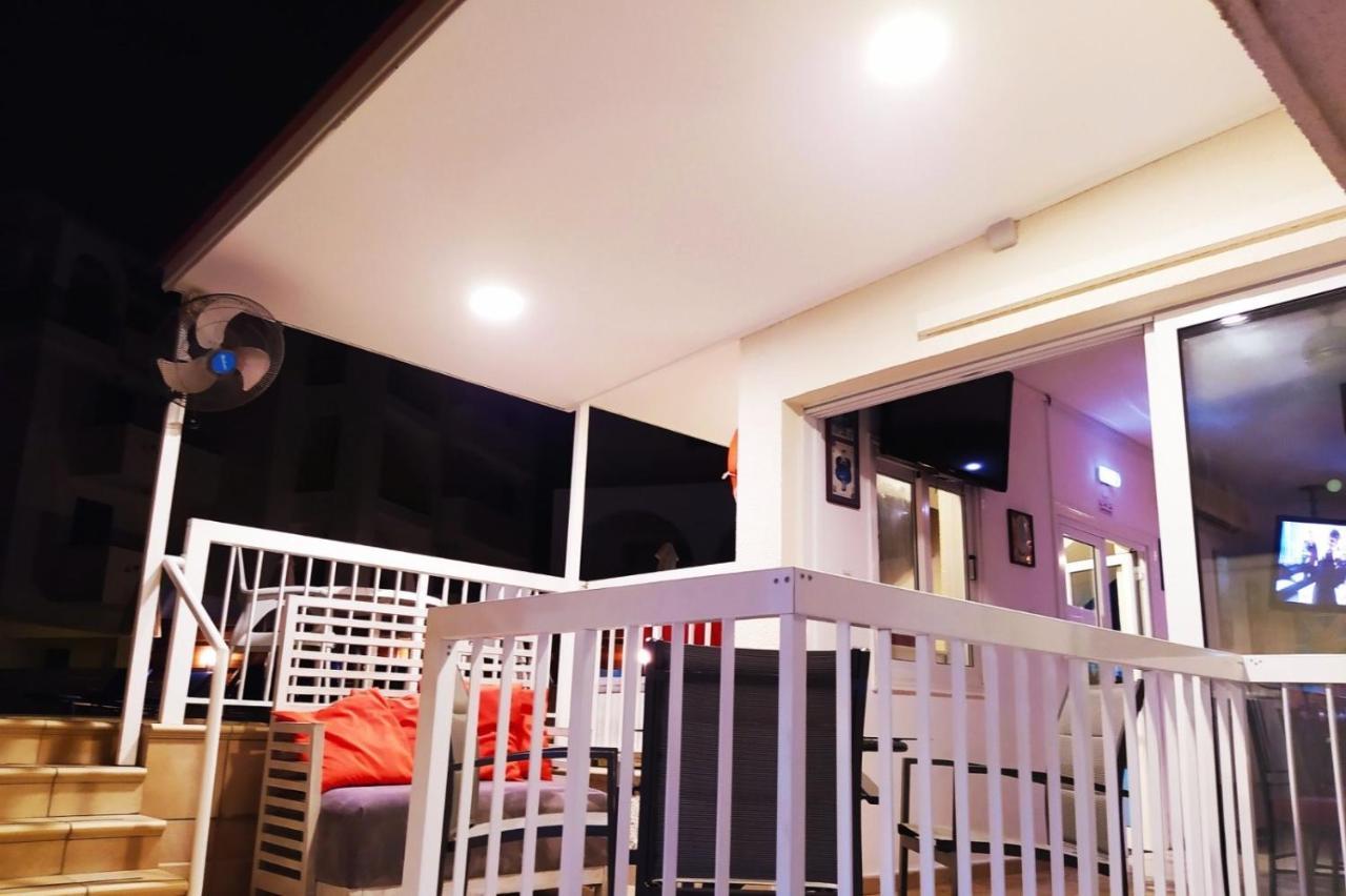 Sea N View Aparthotel