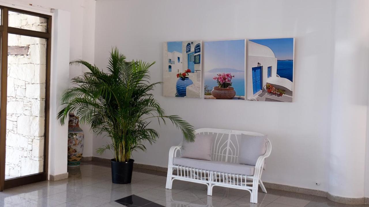 Amore Hotel Apartments 2*