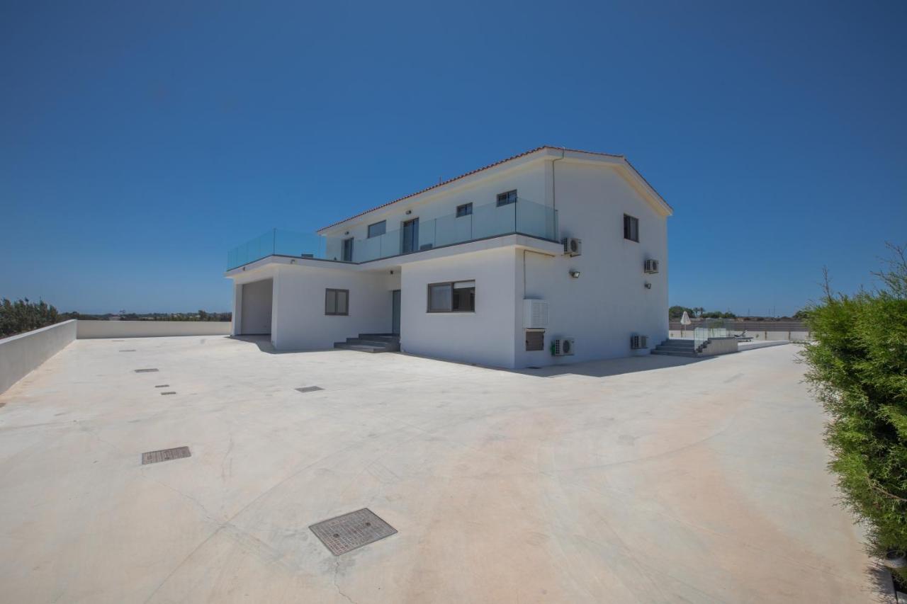 Marylou Villa Protaras