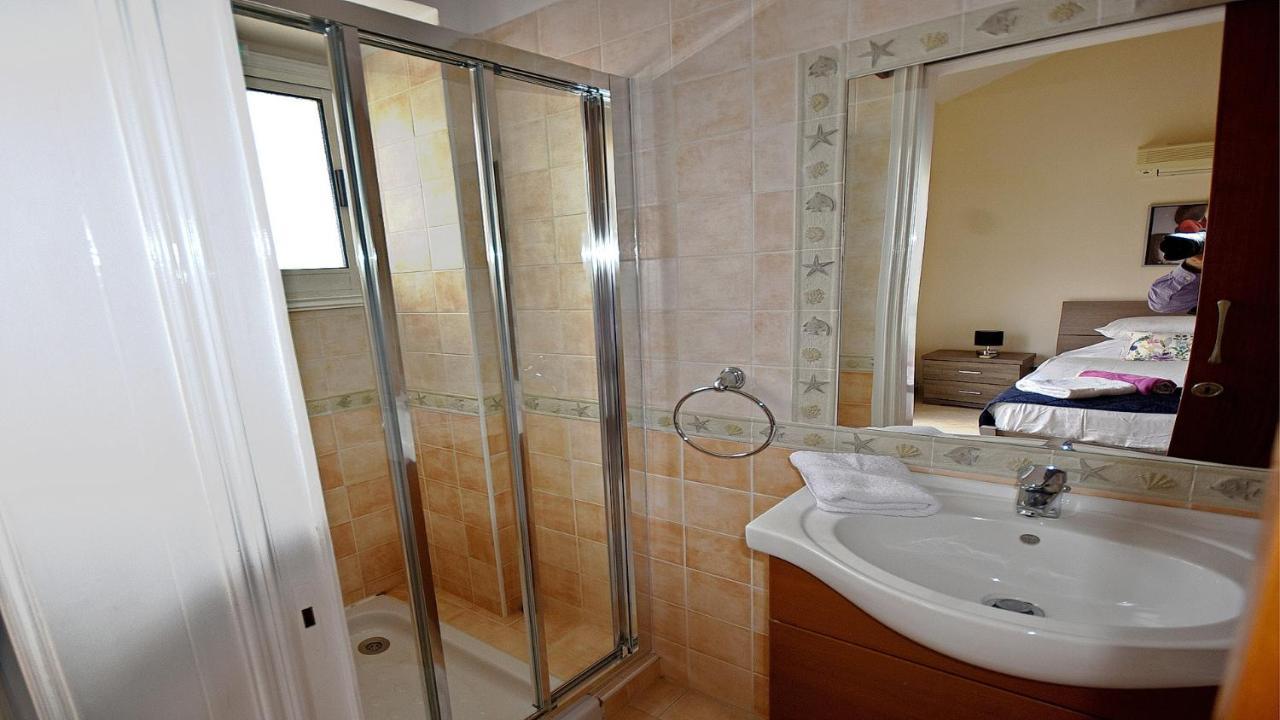 Demetra Coral Bay Villa Peyia