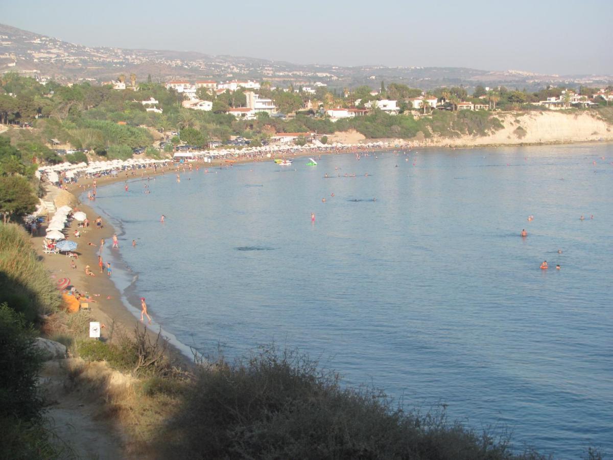 Yria Villa *