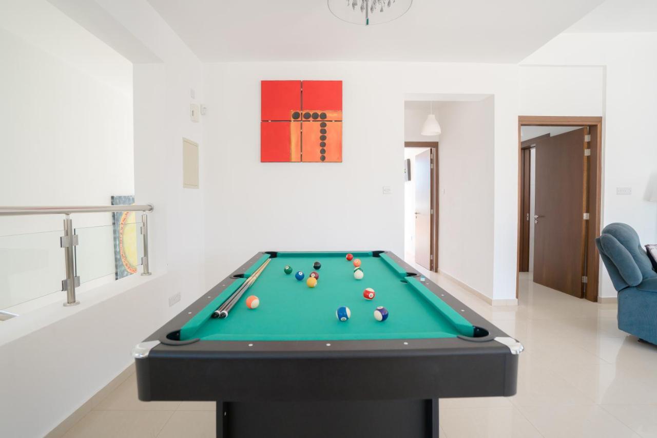 Oniros By Prestige Bookings Villa *