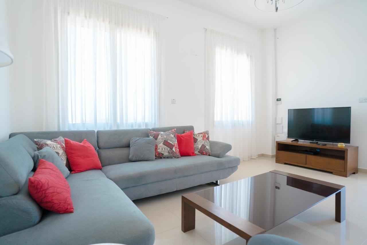 Oniros By Prestige Bookings Villa