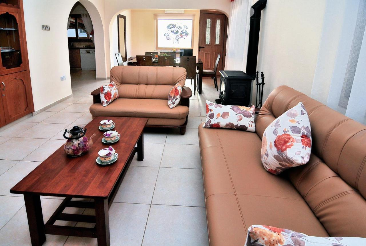Villa Chronas By Prestige Bookings Coral Bay