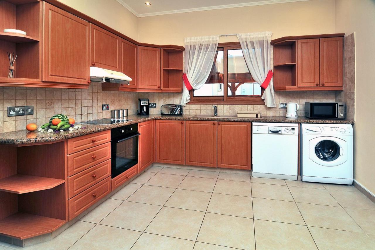 Chronas By Prestige Bookings Villa *