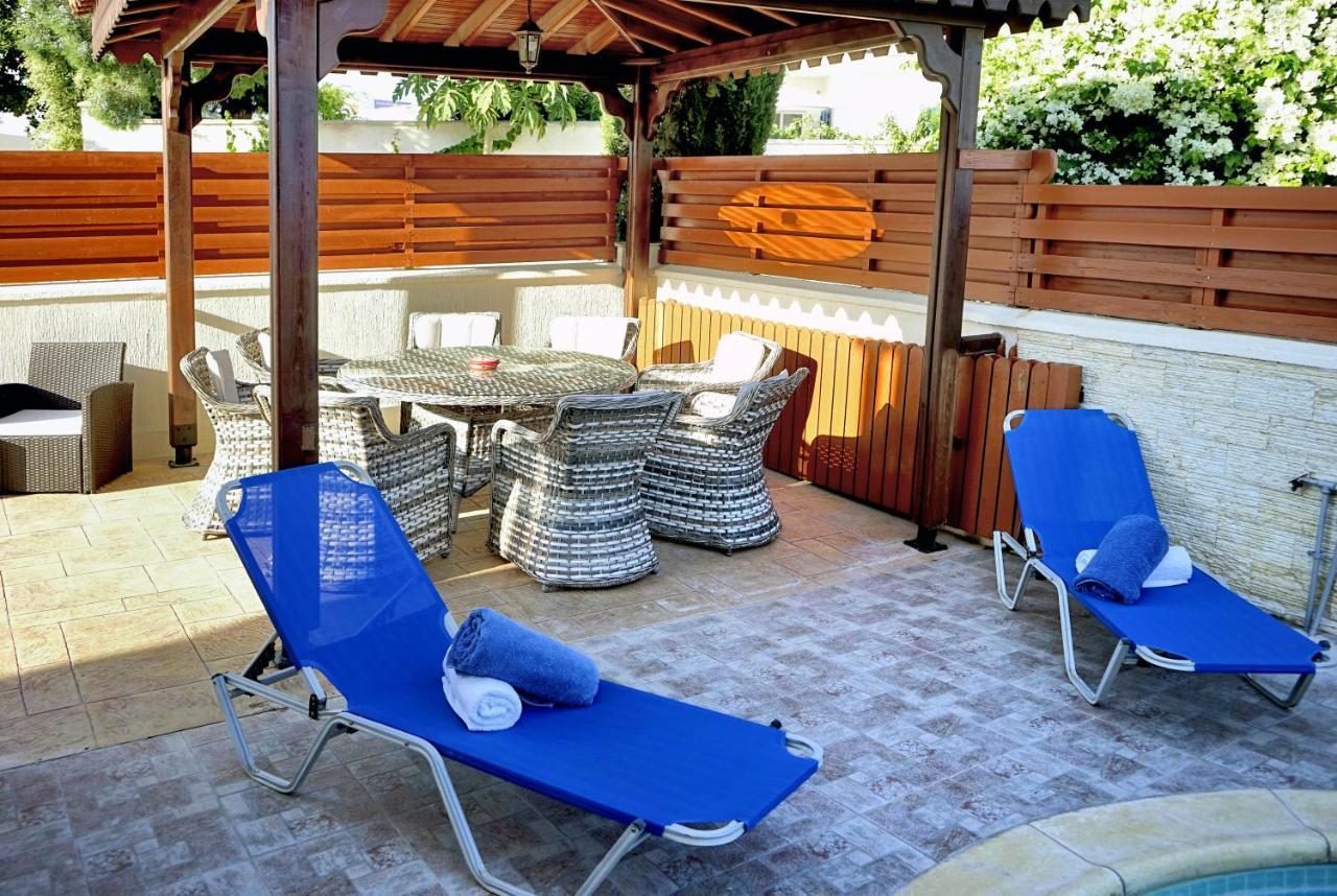 Chronas By Prestige Bookings Villa *