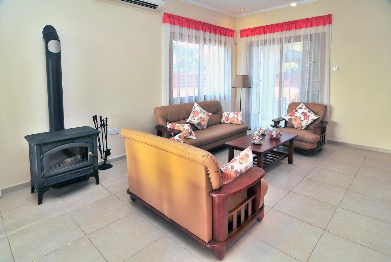 Chronas By Prestige Bookings