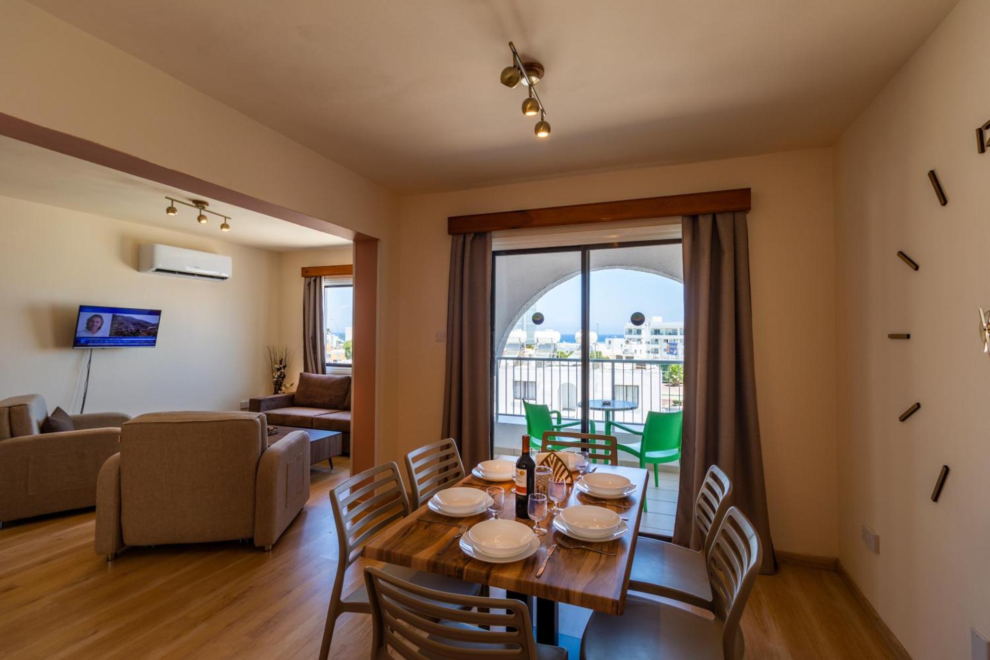 Apartment Leucolla Hill & Sea