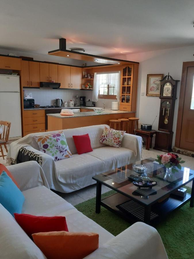 Zena Villa Pissouri