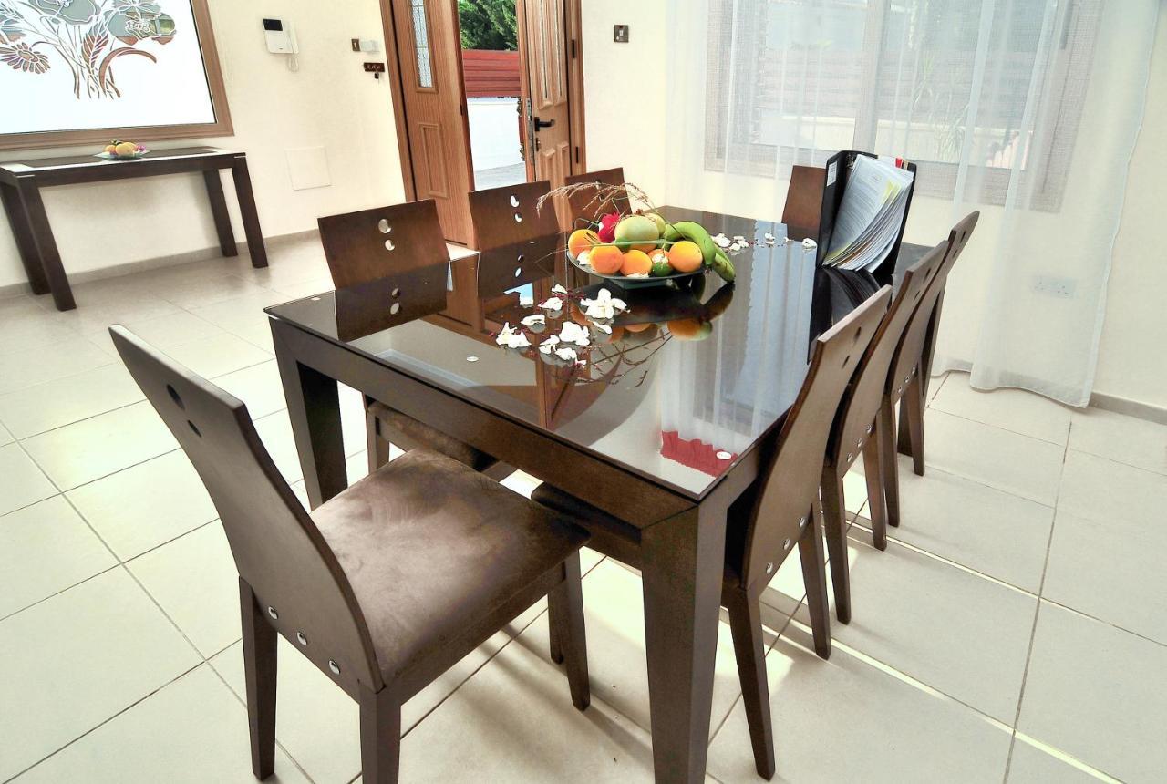 Villa Chronas By Prestige Bookings Coral Bay
