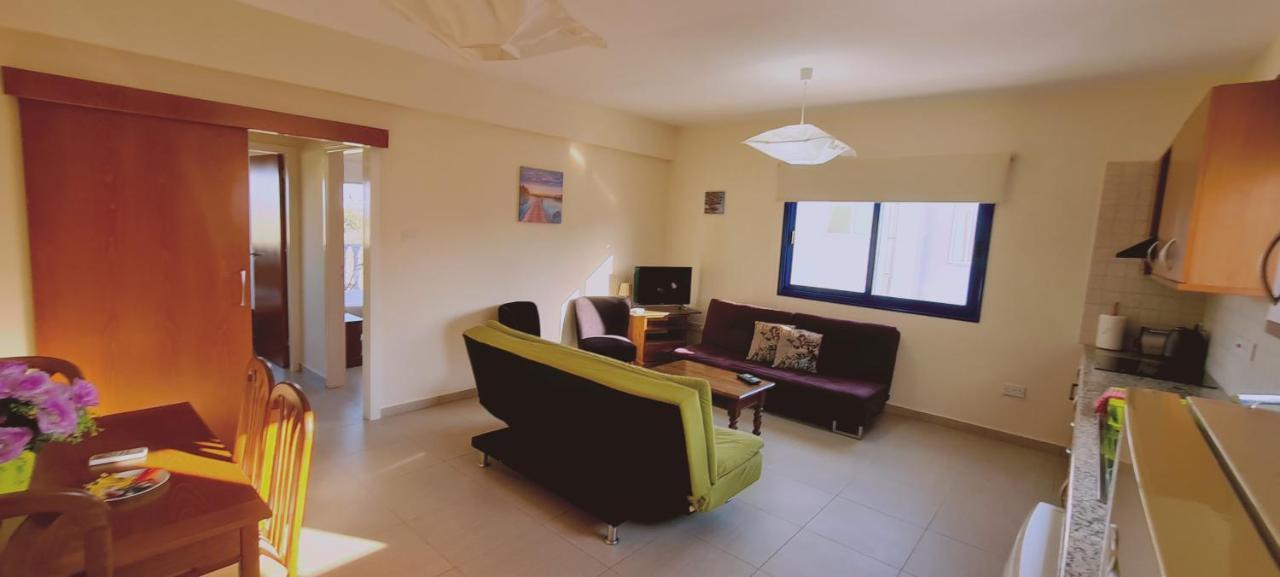 Trinity Apts Paralimni