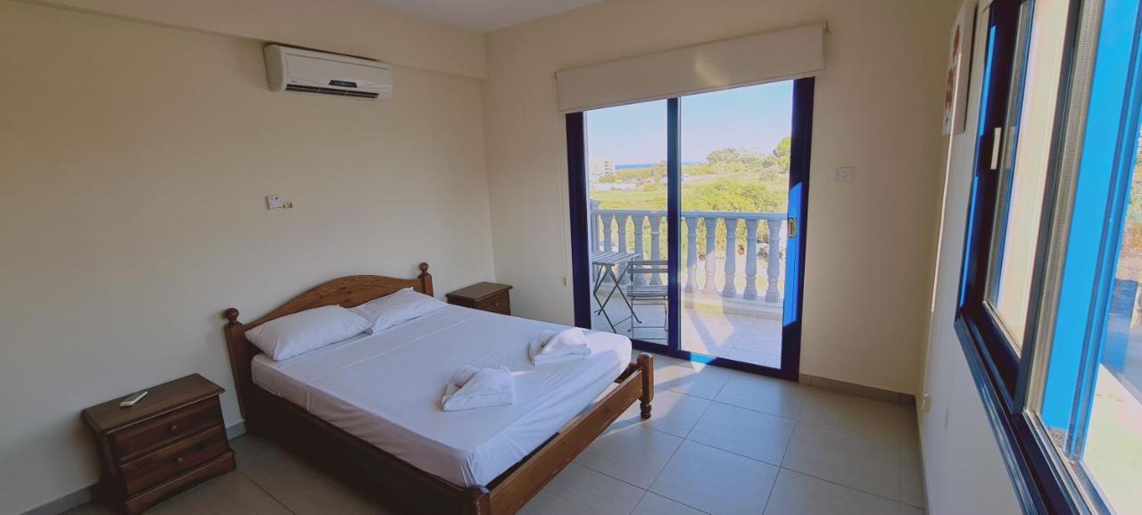 Trinity Apts Paralimni